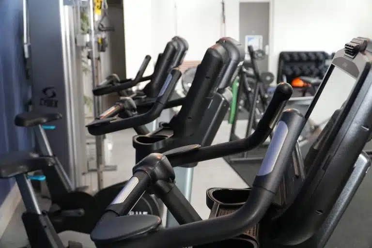 Vitaal Sport sportschool Volendam fitness fiets apparaten